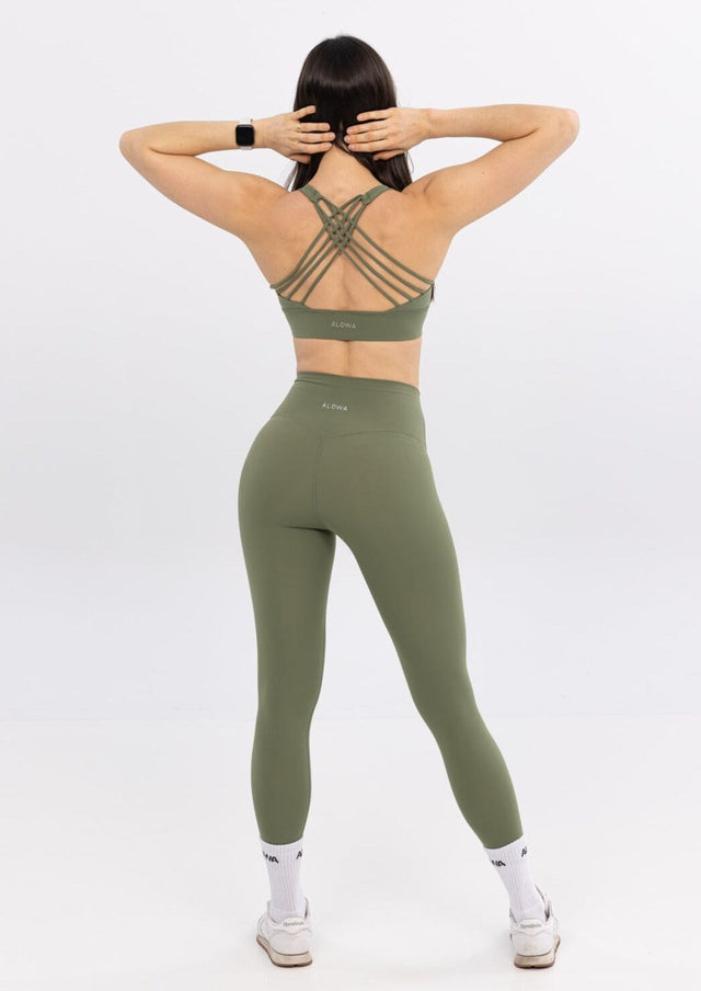 olive green legging outfit｜TikTok Search
